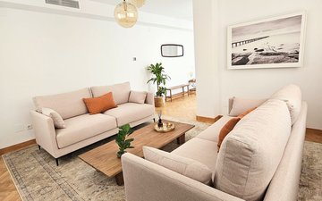 Property slide 80
