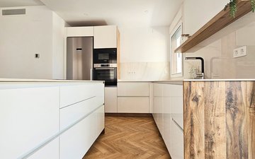 Property slide 87