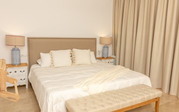 Property slide 25
