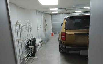 Property slide 44