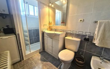 Property slide 10