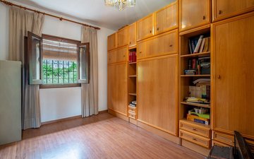 Property slide 18
