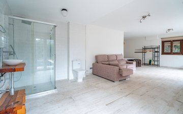 Property slide 22