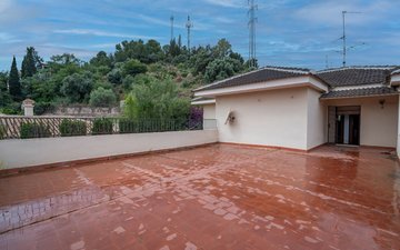 Property slide 31