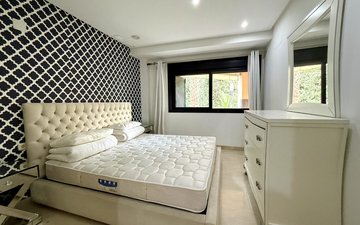 Property slide 10