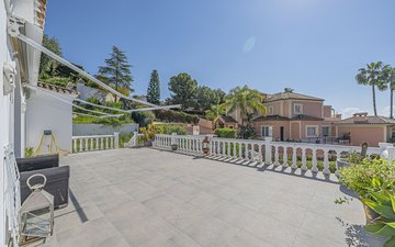 Property slide 14