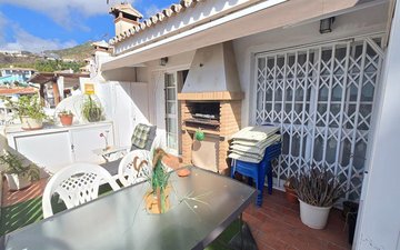 Property slide 21