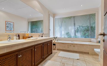 Property slide 20