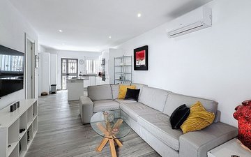 Property slide 18