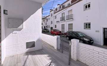 Property slide 31