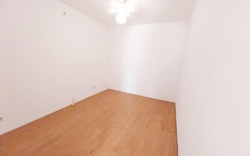 Property slide 35