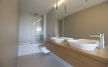 Property slide 17