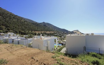 Property slide 21