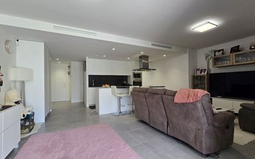 Property slide 25