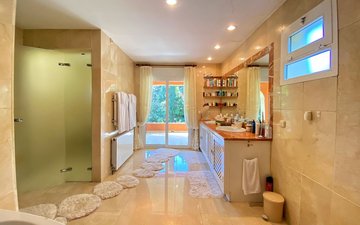 Property slide 28