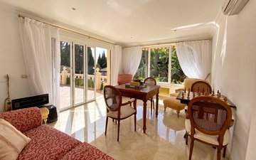 Property slide 40