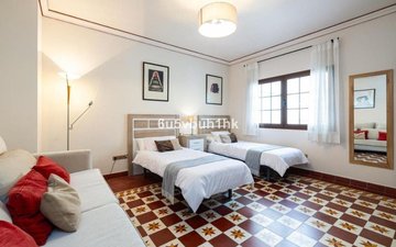 Property slide 17