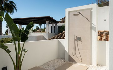 Property slide 25