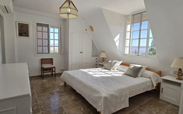 Property slide 35