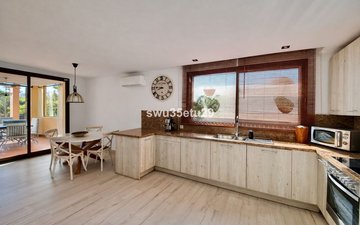 Property slide 10