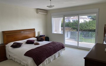 Property slide 17
