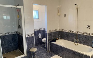 Property slide 18