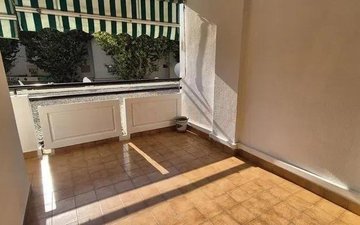 Property slide 10