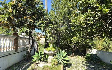 Property slide 66