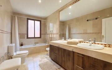 Property slide 21