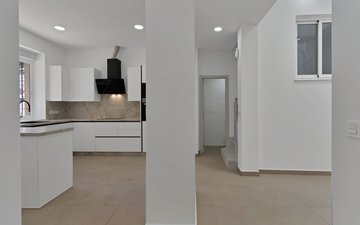 Property slide 28