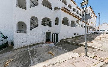 Property slide 25