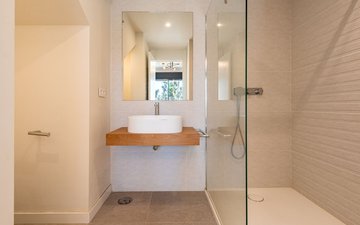 Property slide 19