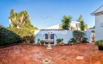 Property slide 22