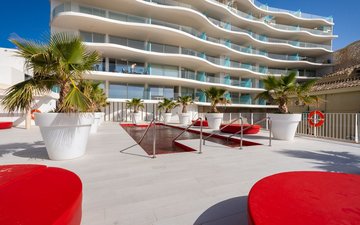 Property slide 18