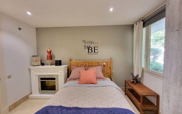Property slide 25