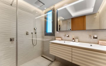 Property slide 24