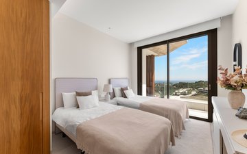 Property slide 25