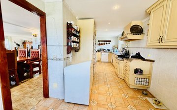 Property slide 40