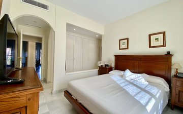 Property slide 18