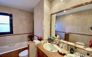 Property slide 20