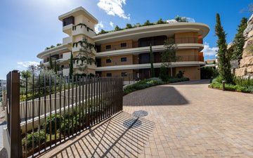 Property slide 23