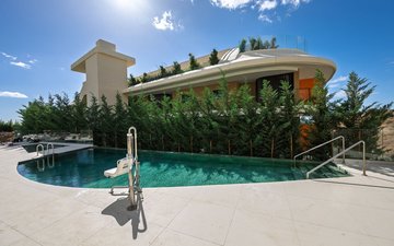 Property slide 25