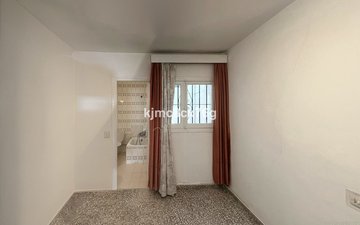 Property slide 14
