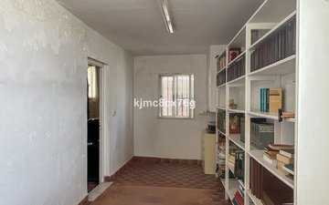 Property slide 18
