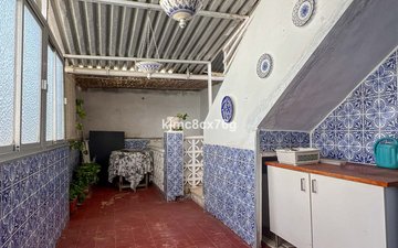 Property slide 22