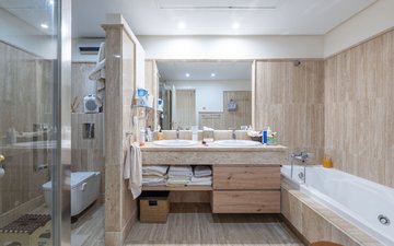 Property slide 20