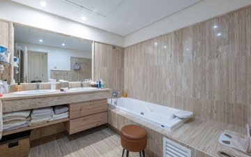 Property slide 21