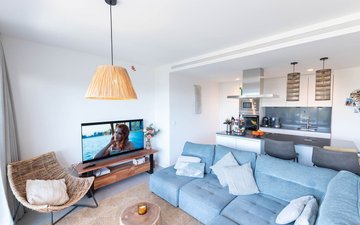Property slide 19