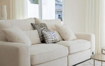 Property slide 32