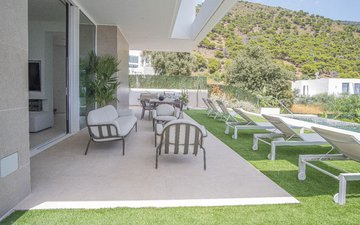 Property slide 17